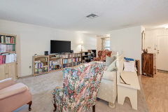 807-Ross-Circle-06